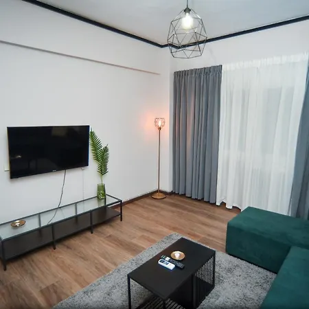 Black And White 1 Apartment Thessaloniki