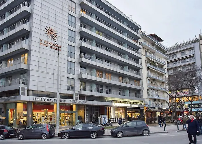 Black And White 1 דירה